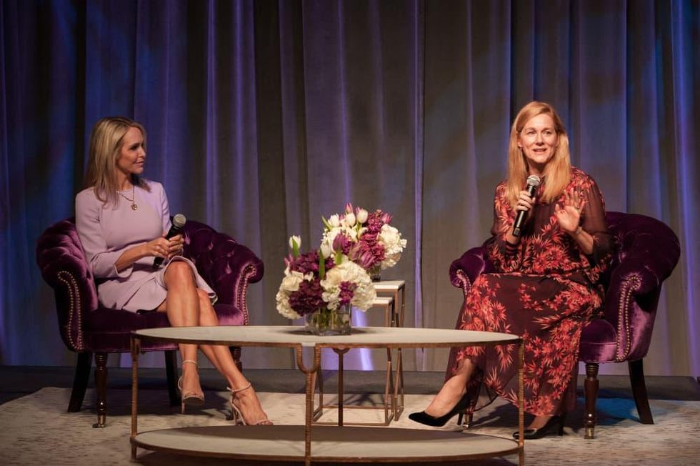 Meredith Land, Laura Linney