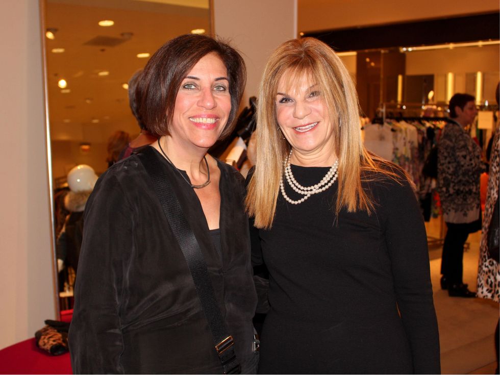 Jane Weitzman charms Dallas soles at philanthropic book signing ...