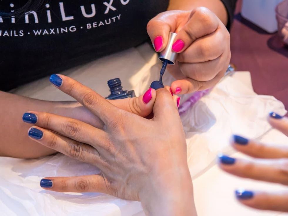 MiniLuxe manicure