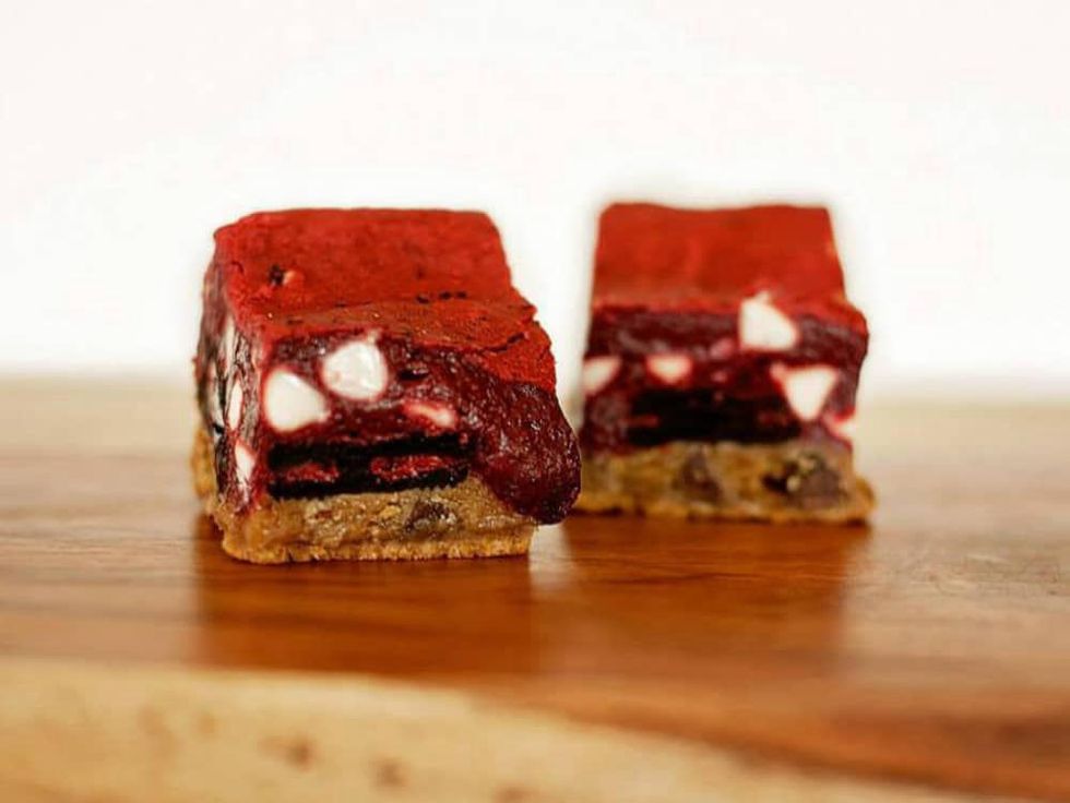 Miss Naughty Brownie Red Velvet