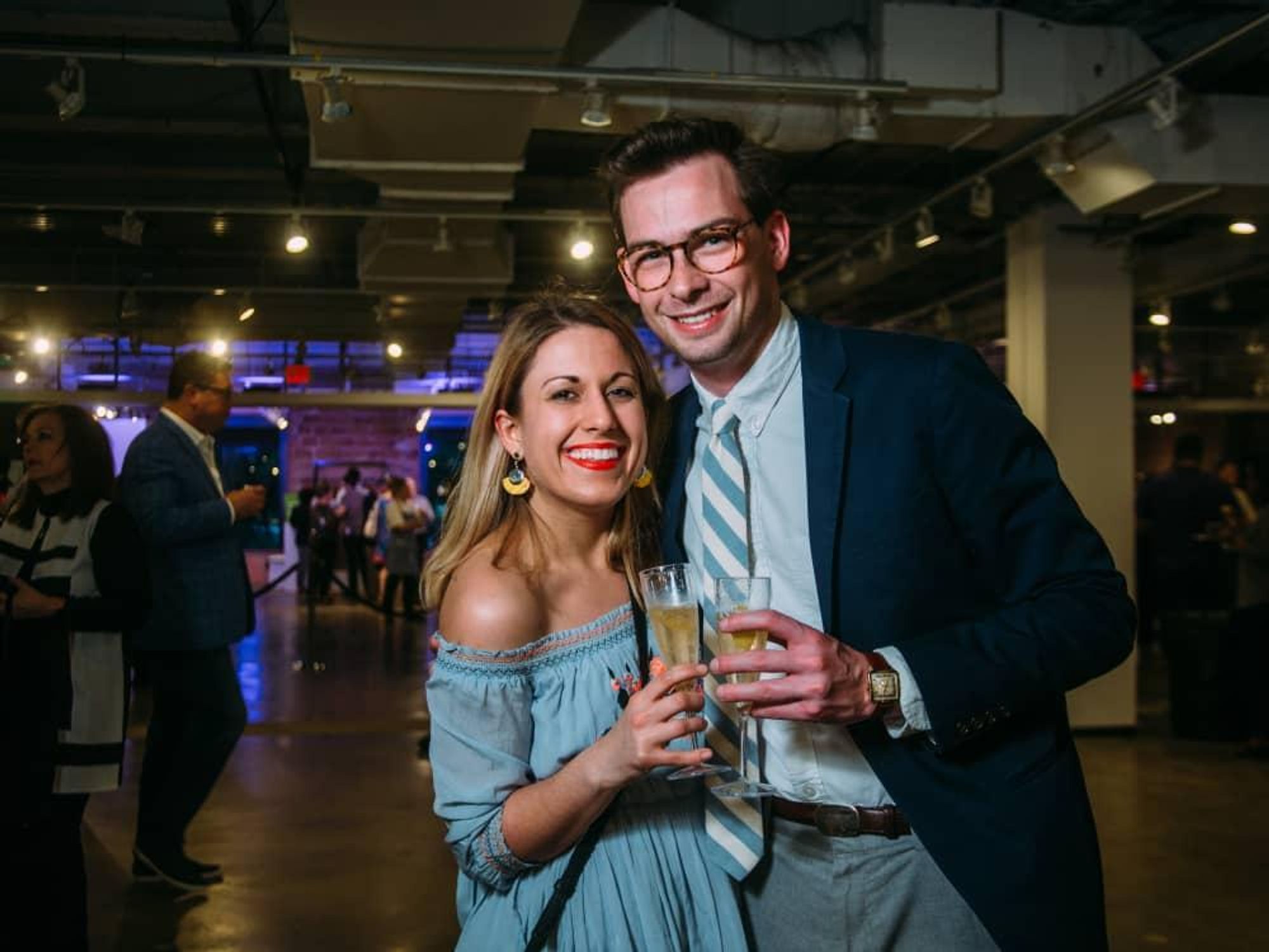 Molly Jones, Del Mixon