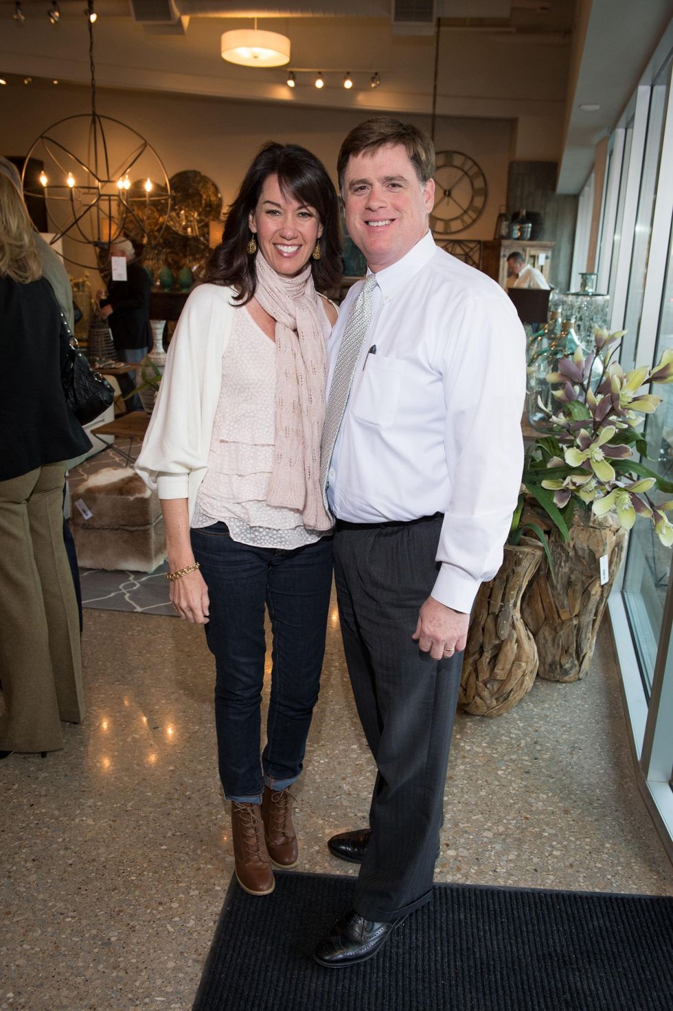 Mona Wilson, Tim Wilson