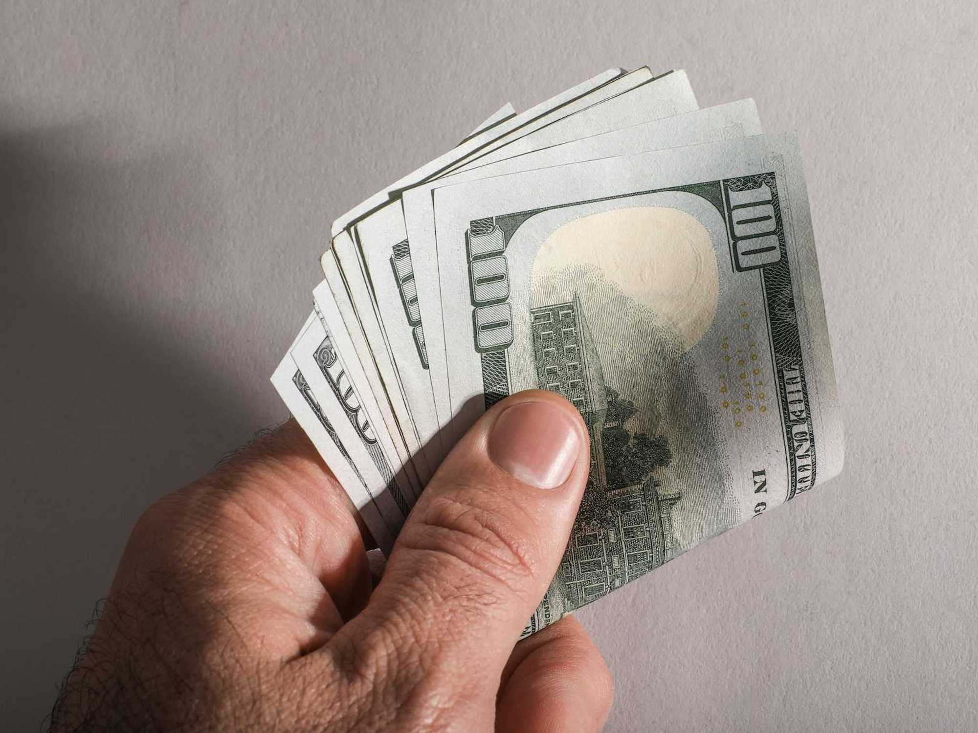 Money, salaries, SmartAsset