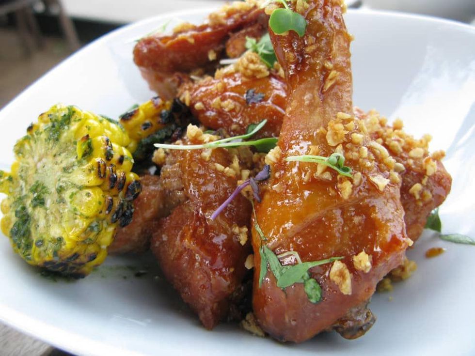 Mot Hai Ba, fried chicken