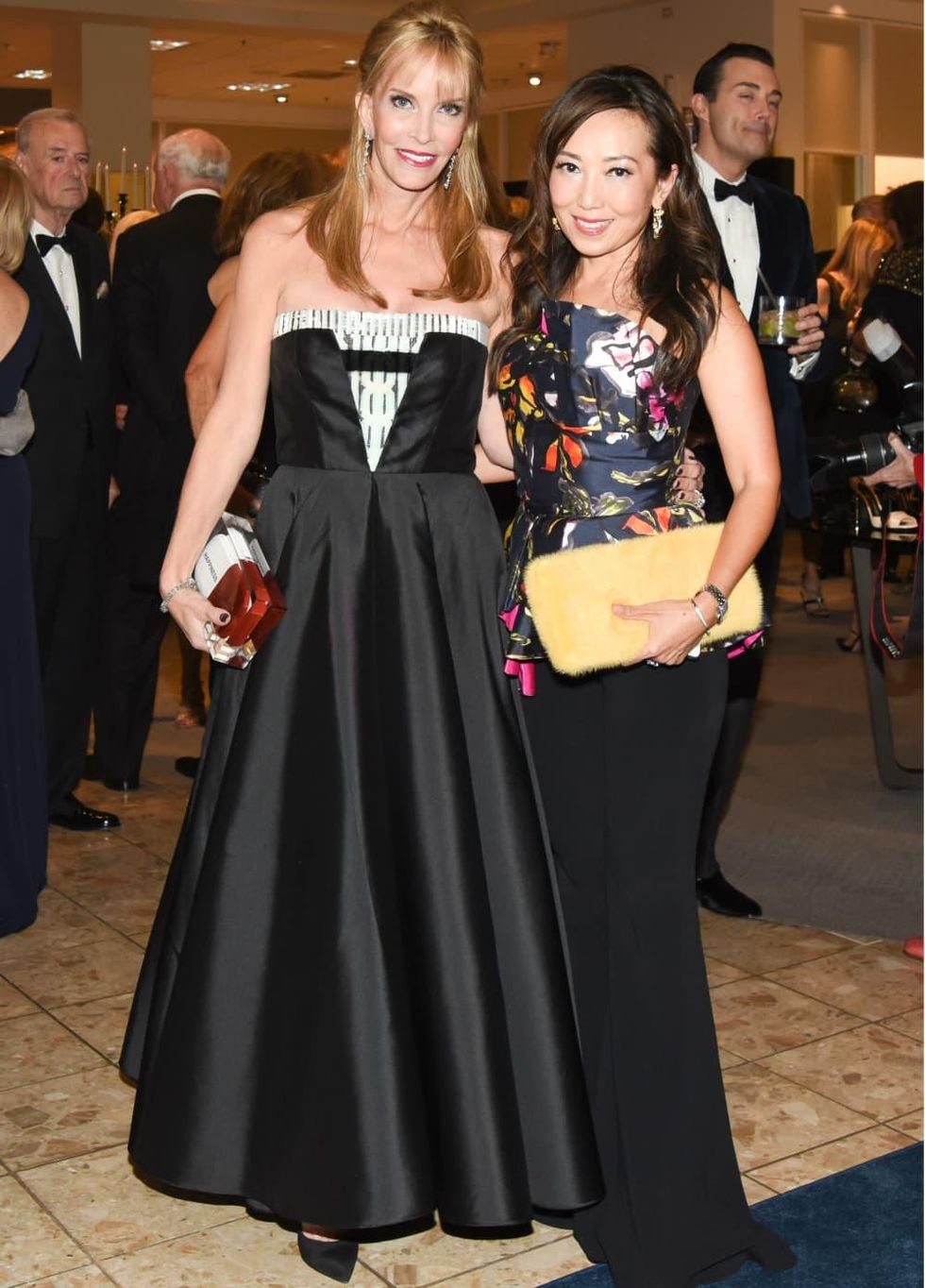 Nancy Rogers, Tina Craig