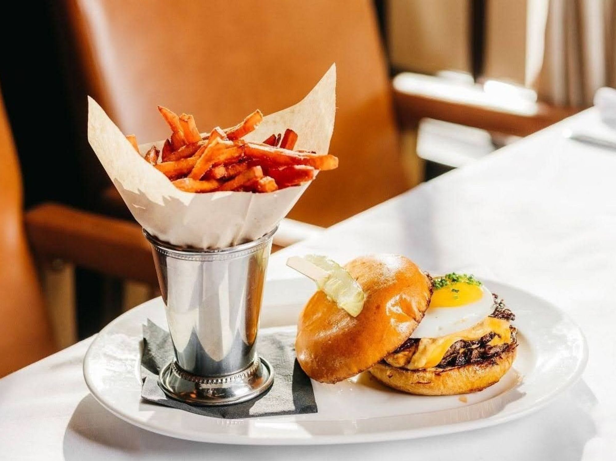 NDA Brasserie burger