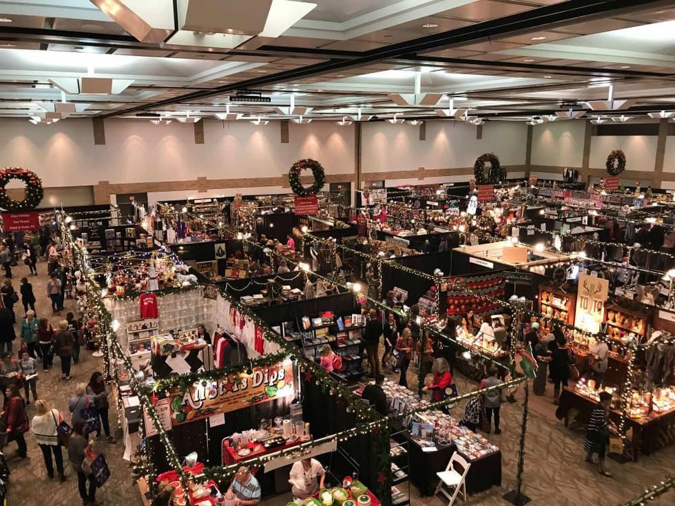 'Neath the Wreath Holiday Gift Market