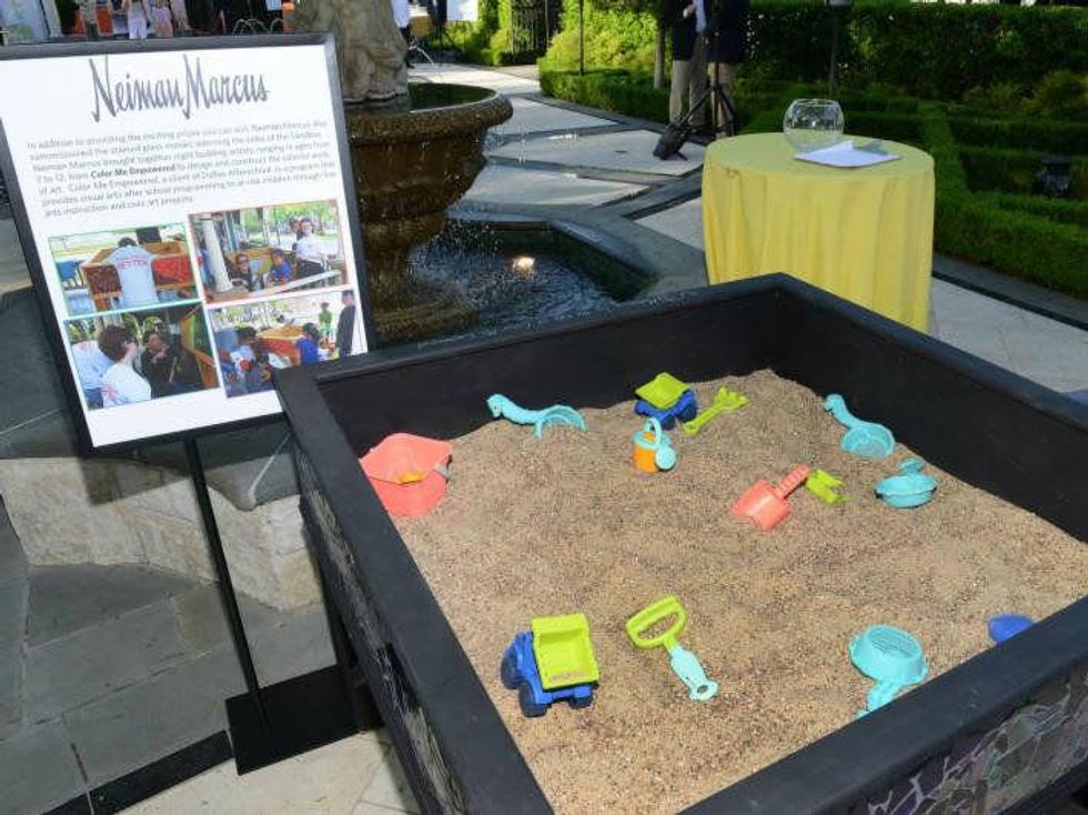 neiman marcus sand bag, recess for dallas afer school