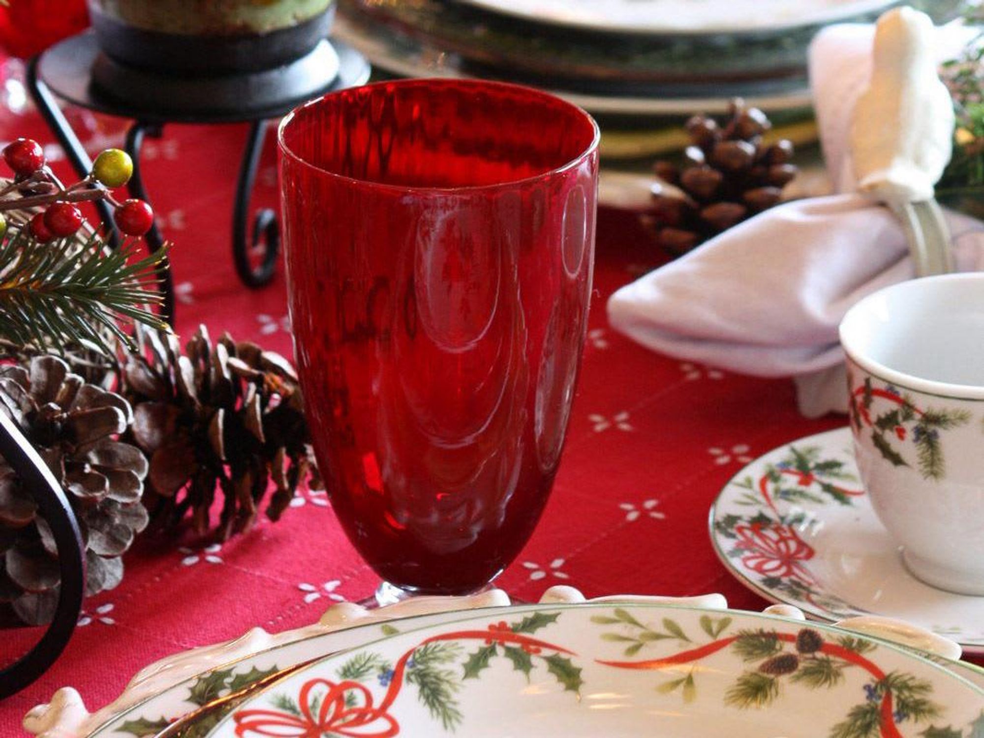 News_Christmas brunch_table setting