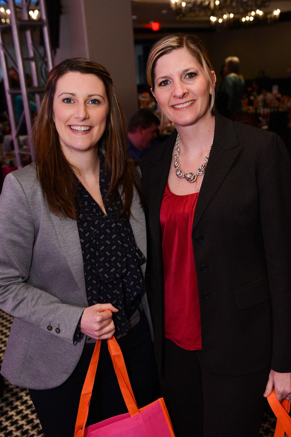 Nicole Metcalf, Stephanie Sparks