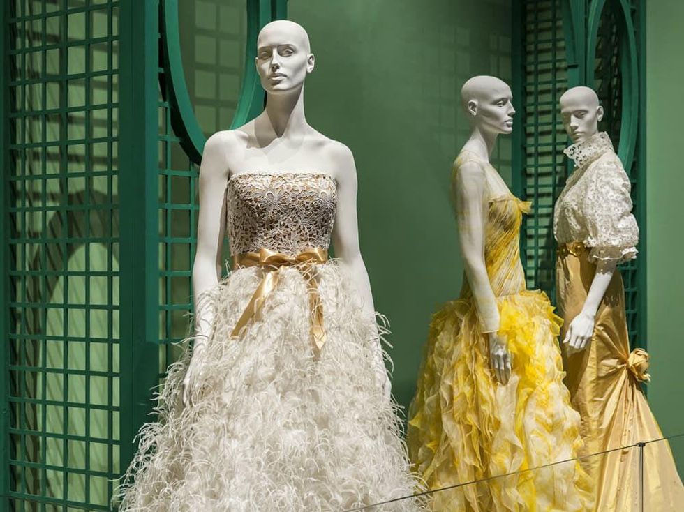 oscar de la renta, bush center exhibit