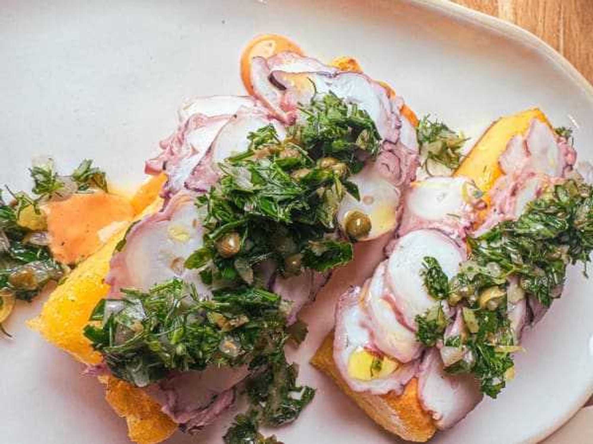 Osterio il Muro, Scott Girling