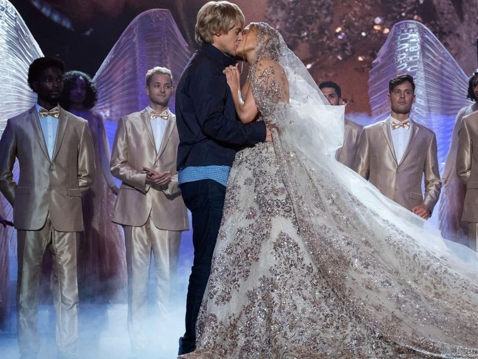 Owen Wilson and Jennifer Lopez in Marry Me