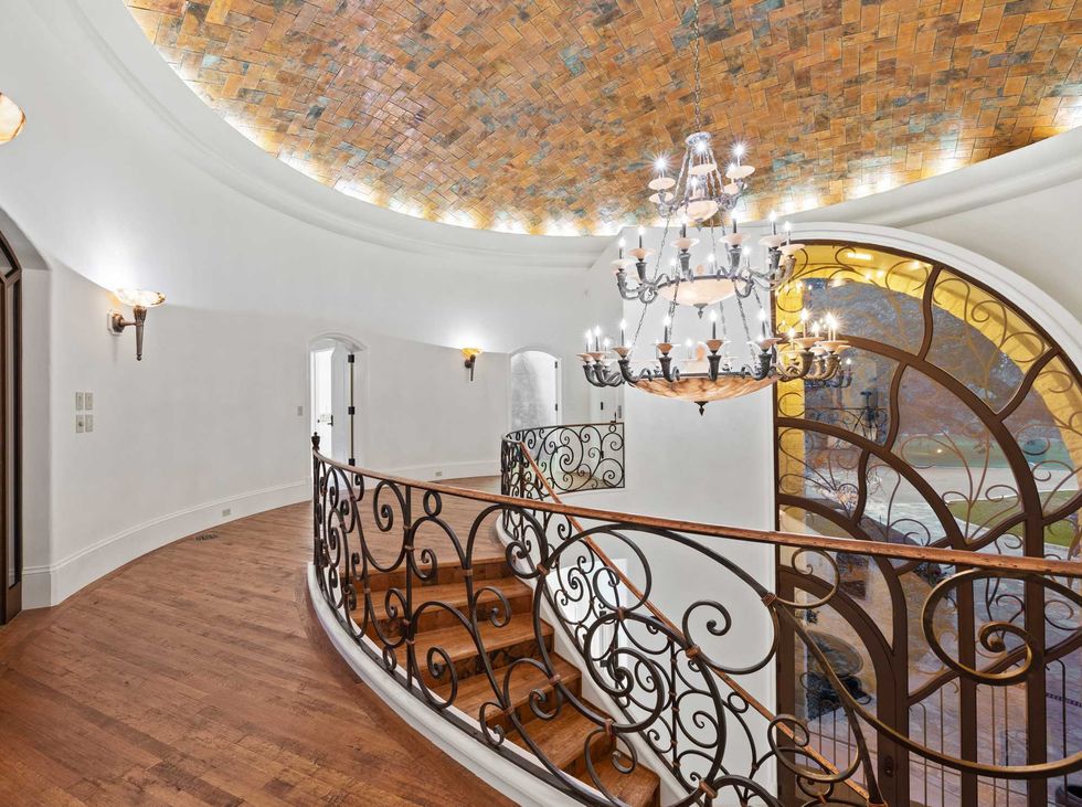 Oxbow Overlook estate