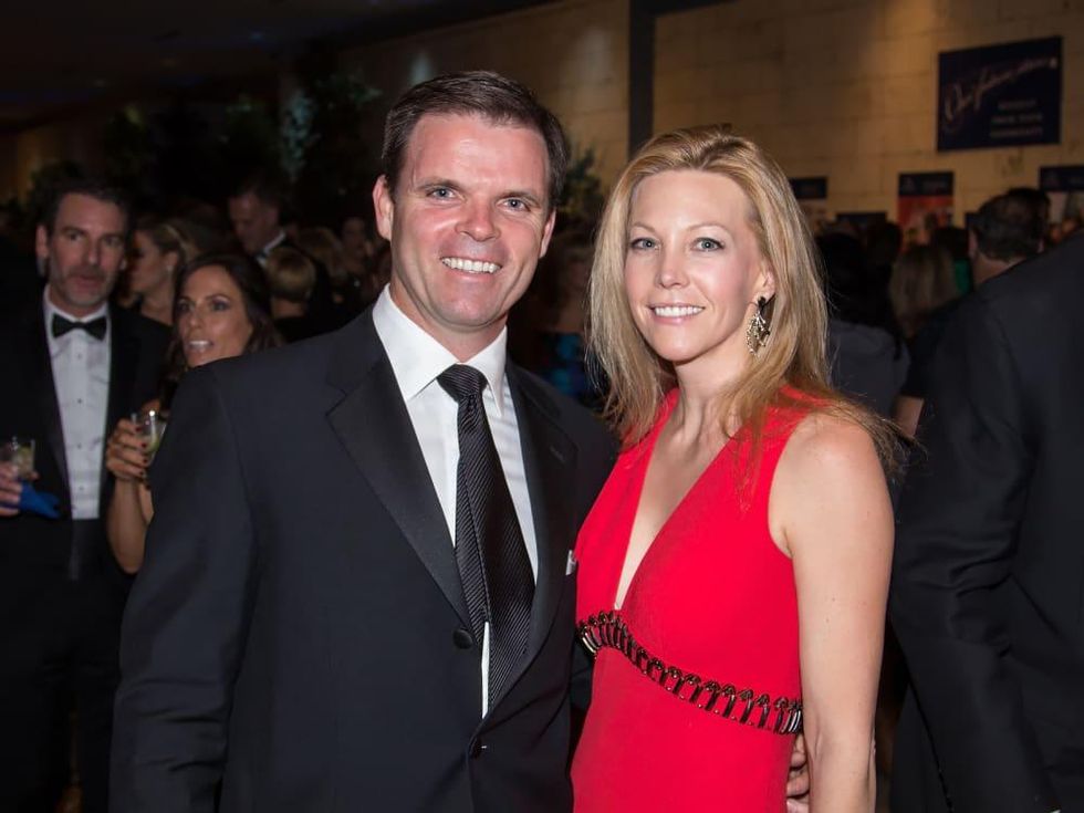 Paul Dougan, Elizabeth Dougan