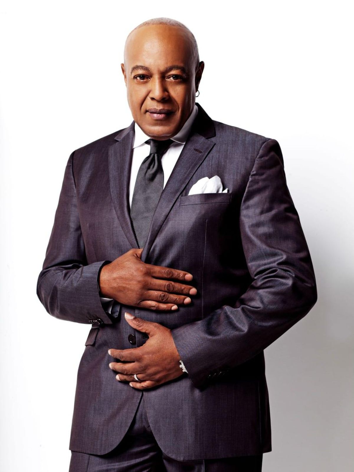 Peabo Bryson will host and perform at The Colors of Christmas, taking