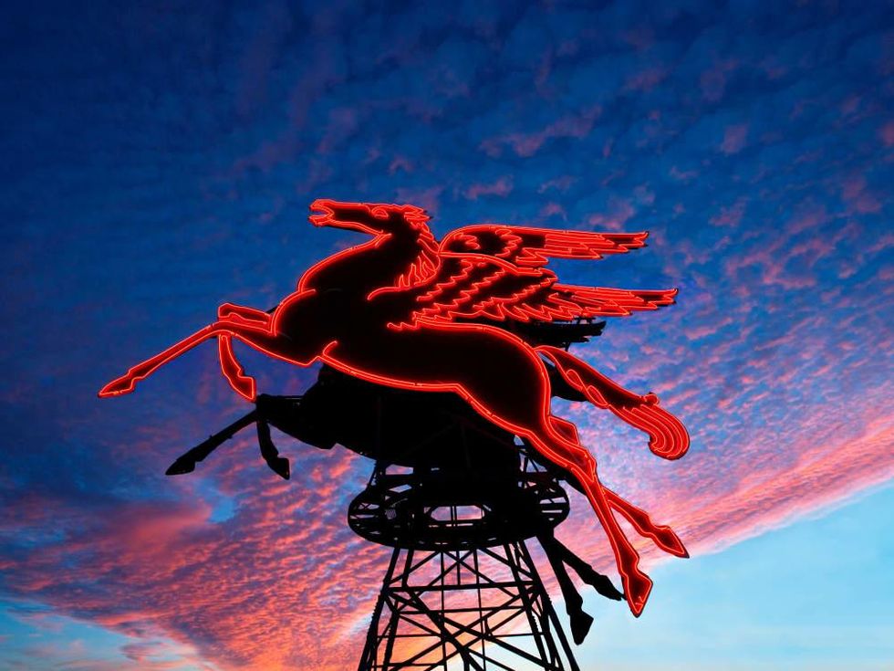 Pegasus atop Magnolia Hotel Dallas
