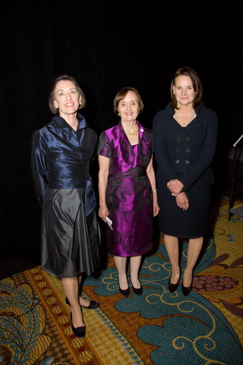 Peggy Simmons Dear, Betty Simmons Regard, Suzanne Simmons Bartolucci