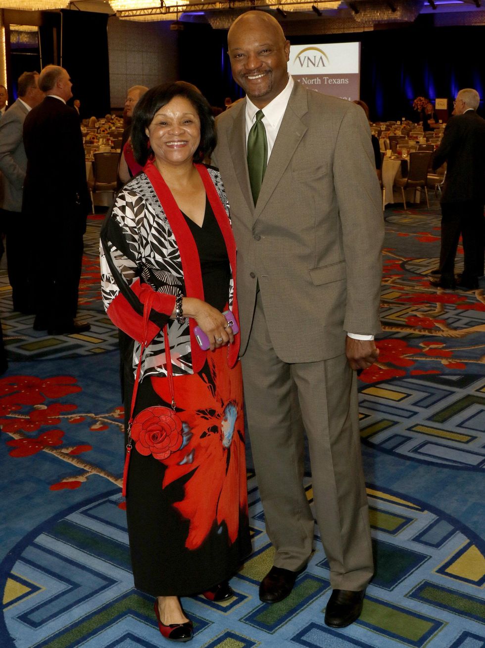 Phyllis Elmore, Victor Elmore