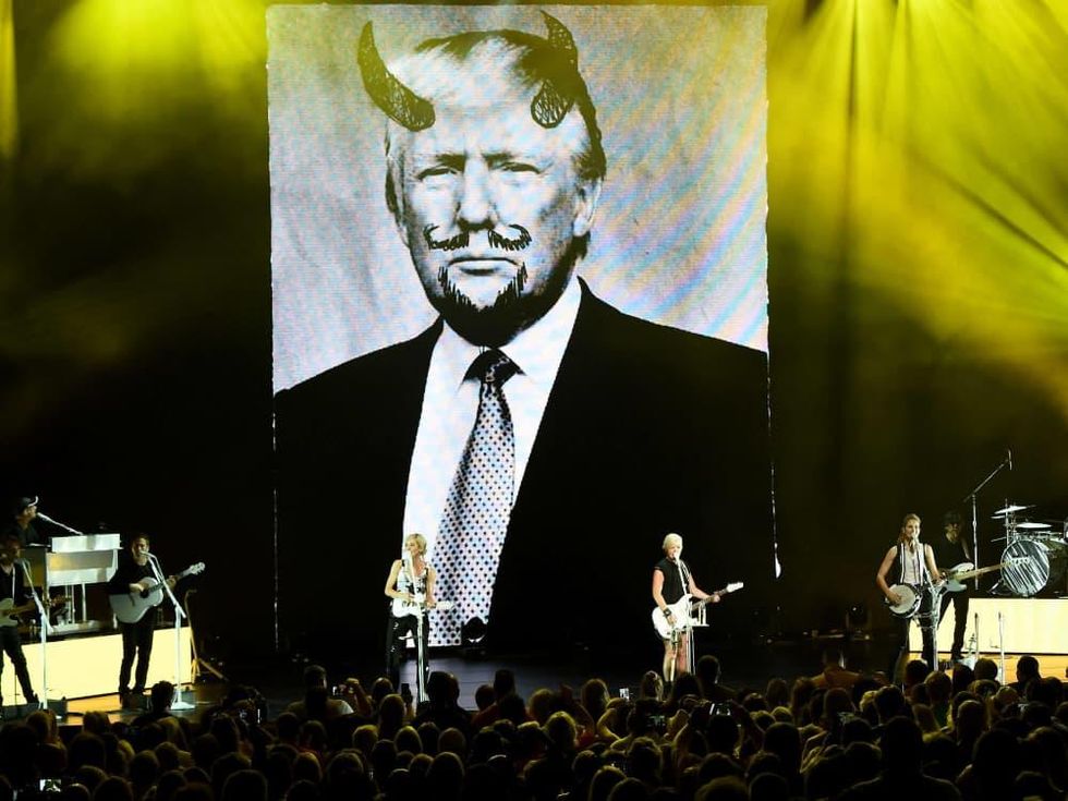 Picture of Donald Trump at Dixie Chicks concert