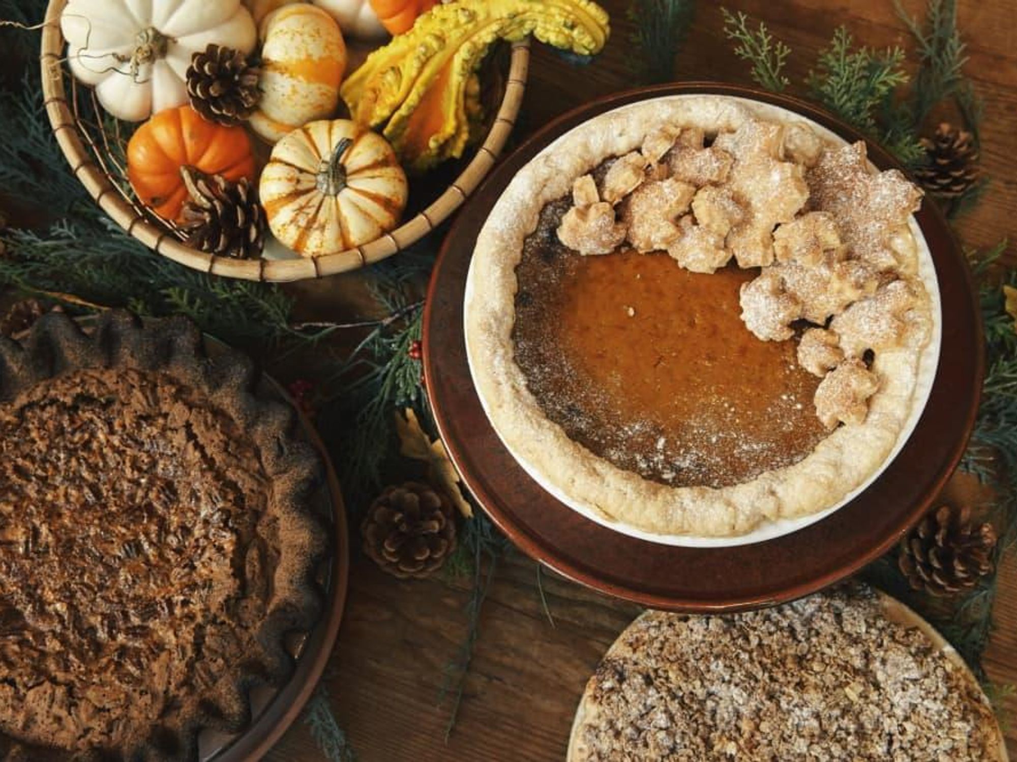 Pie, Thanksgiving table setting