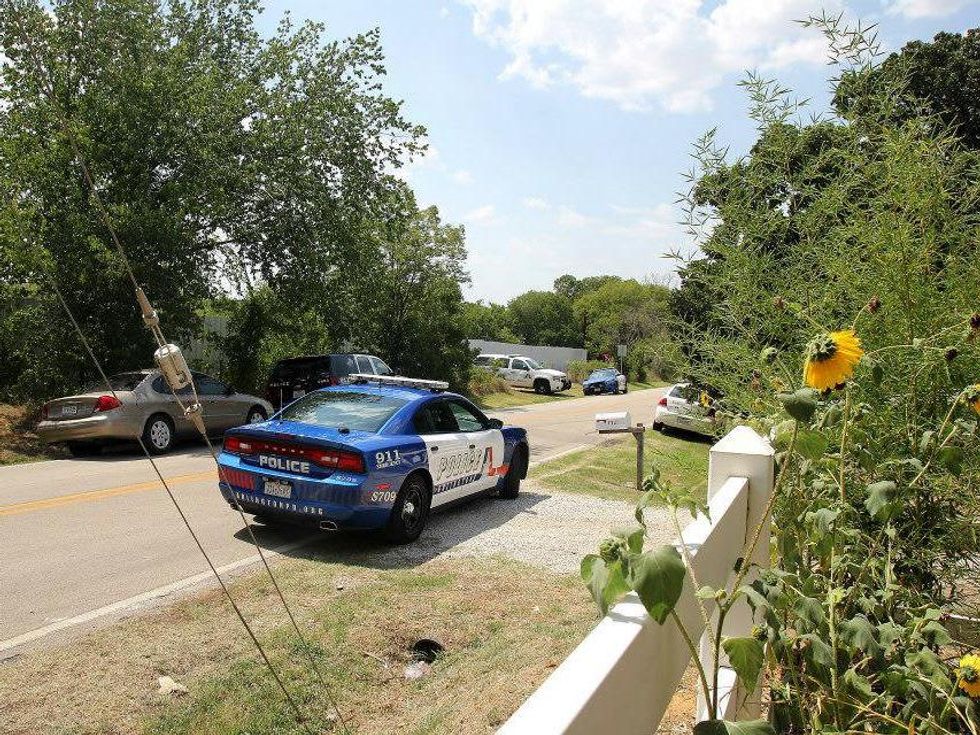 police, Garden of Eden in Arlington