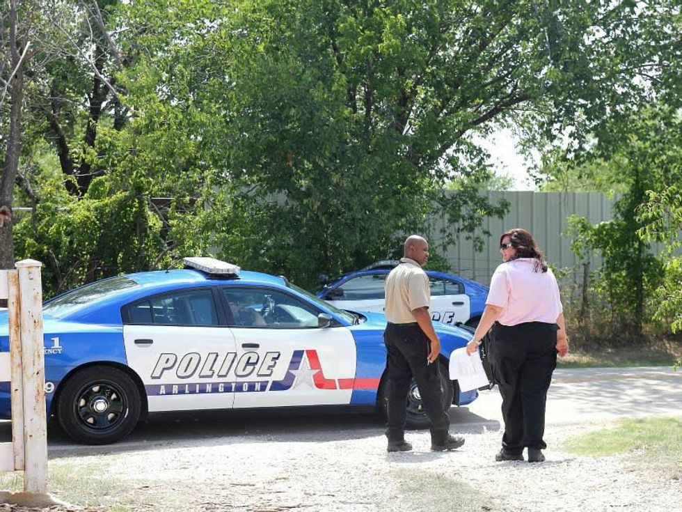 Police raid Garden of Eden in Arlington