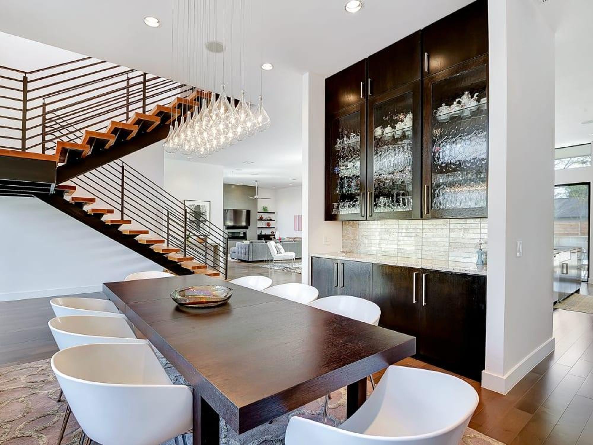 Porch.com Dallas dining room