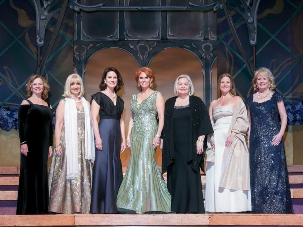 Presentation Ball Committee: Ginger Sager, Therese Rourk, Lissie Donosky, Ball Chair Jolie Humphrey, DSOL President Sandy Secor, Eleanor Bond, Dixey Arterburn