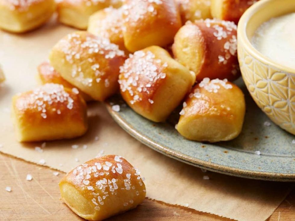 Pretzel bites