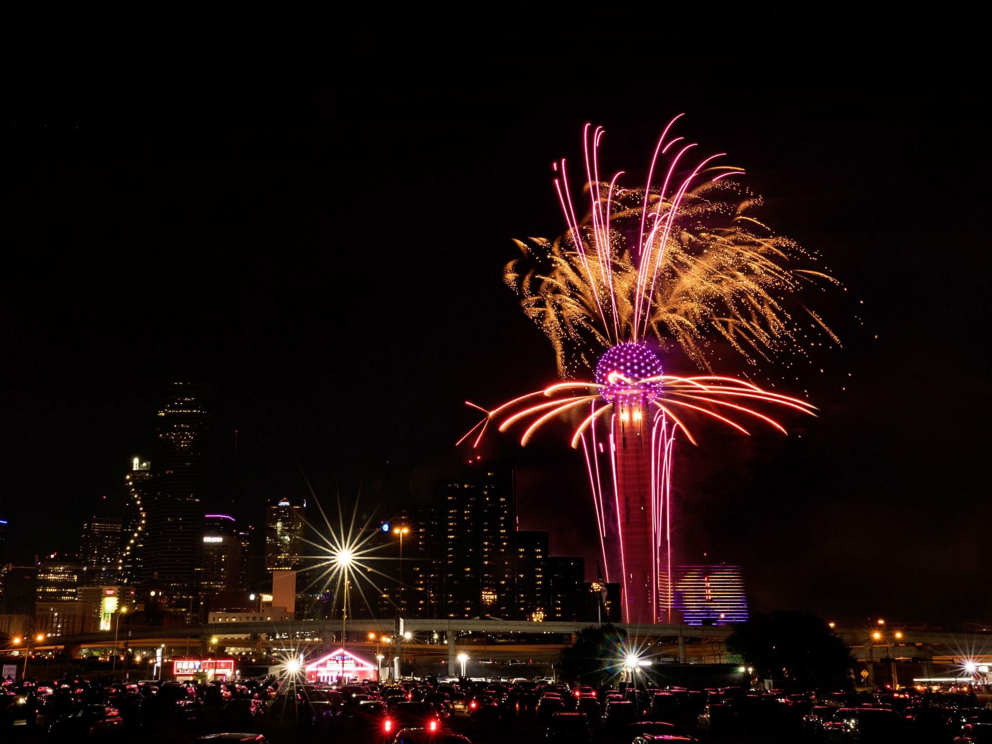 Reunion Tower presents NYE Fireworks