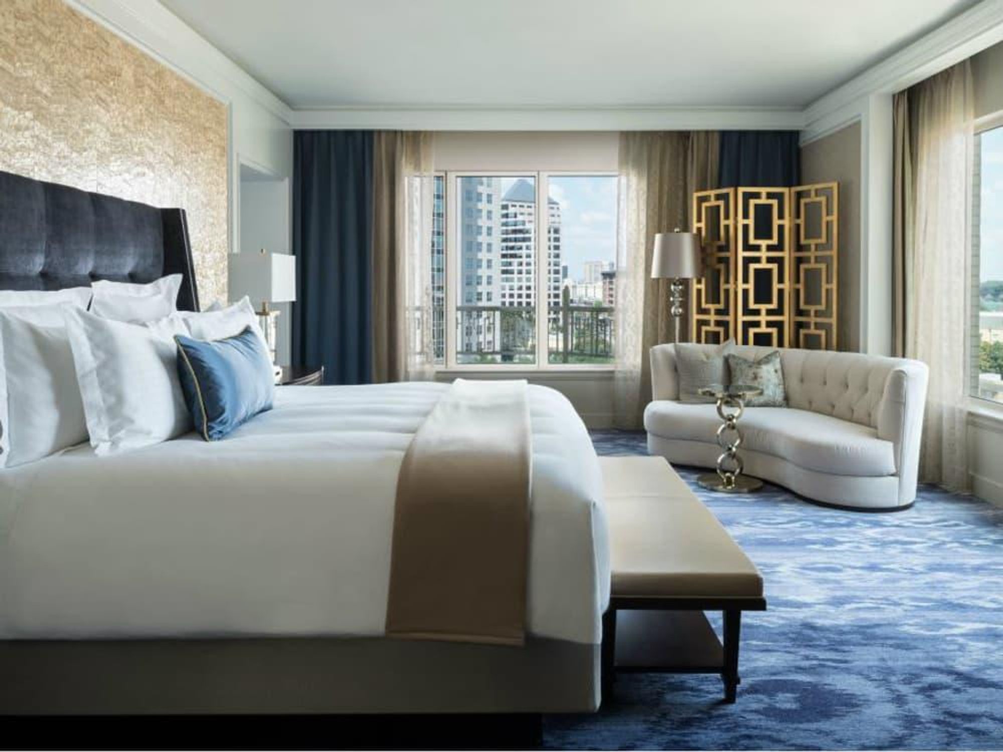 Ritz-Carlton Dallas suite