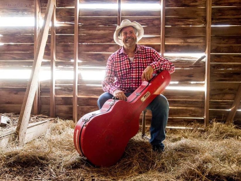 Exclusive Song Premiere: Robert Earl Keen's Shades Of Gray