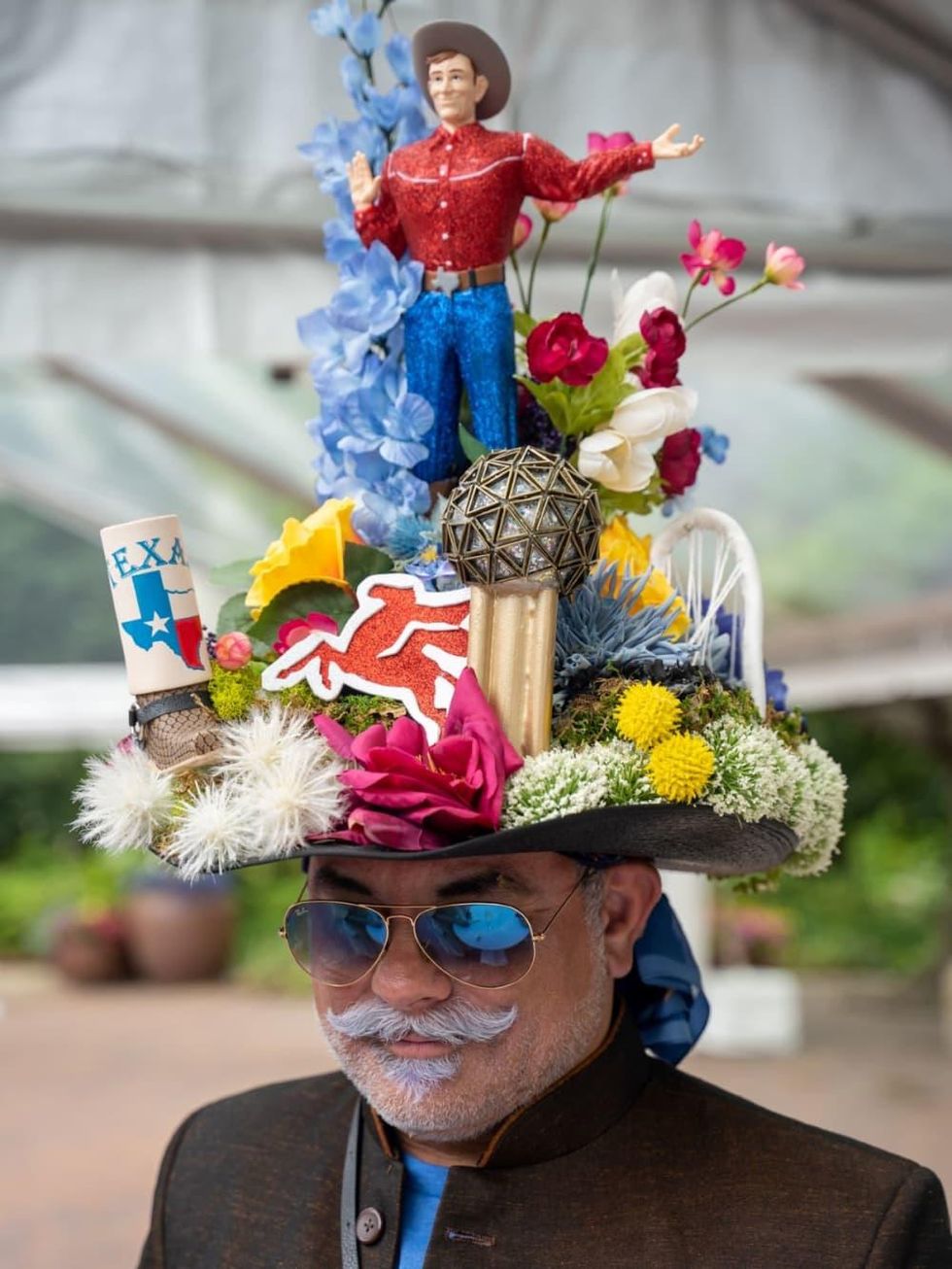 Dallasthemed Mad Hatter's Tea Party flies way over the top for 2022