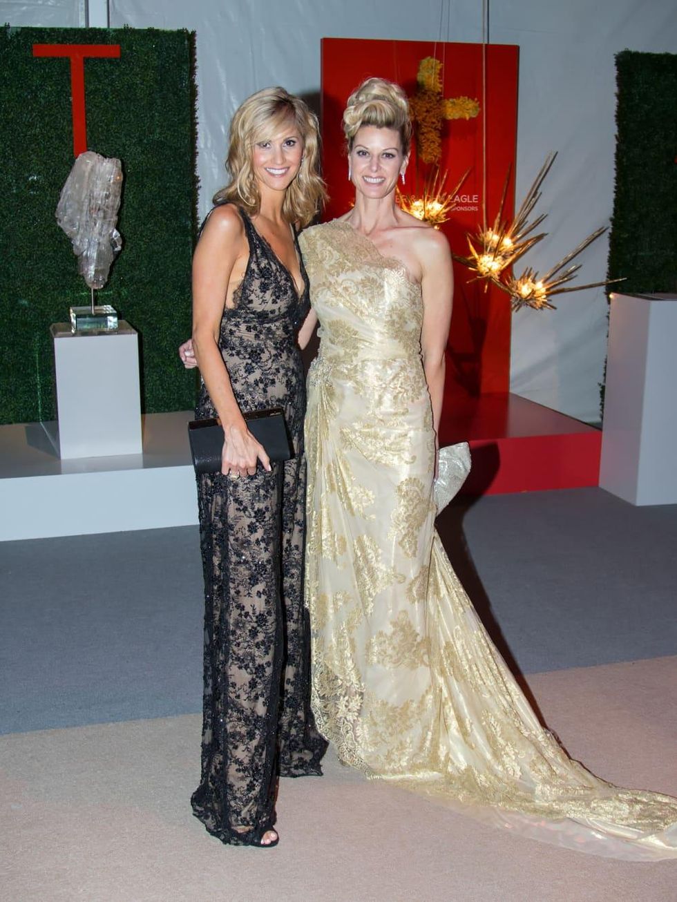 Robin McMonigle, Christine Handy