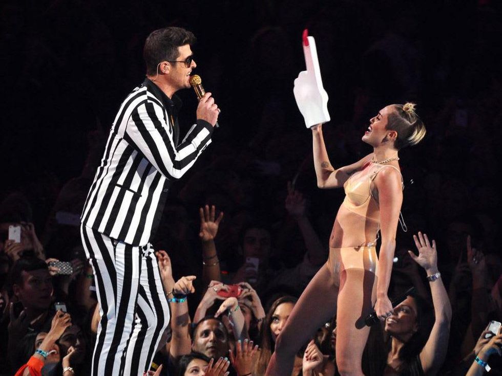 Robin Thicke and Miley Cyrus at the MTV Video Music Awards August 2013