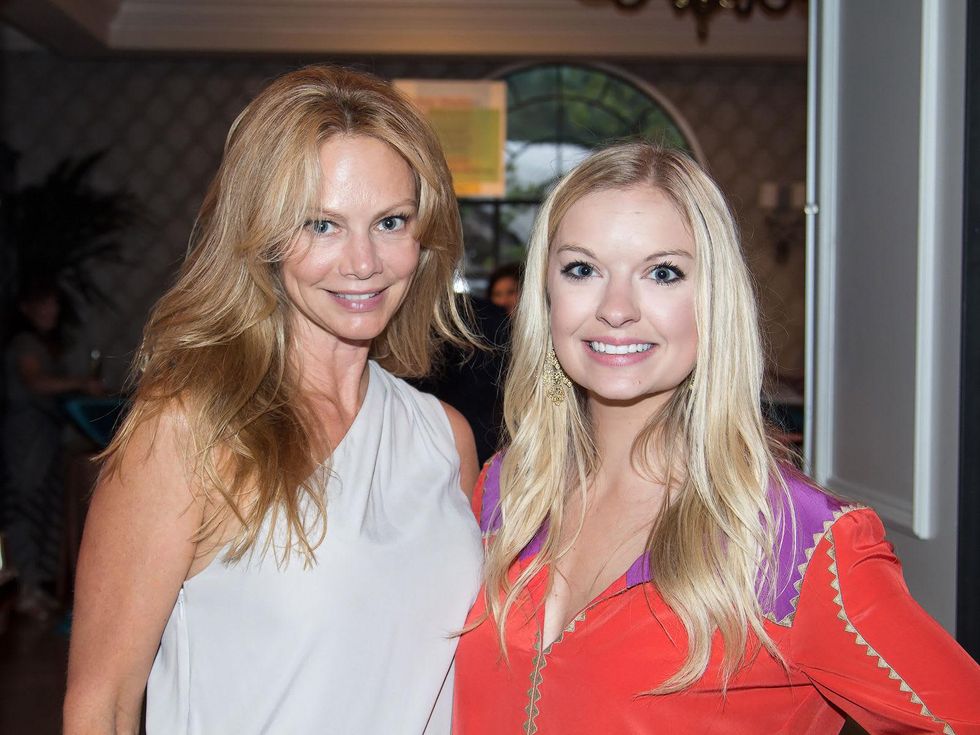 Robyn Stevens, Kristen Miller