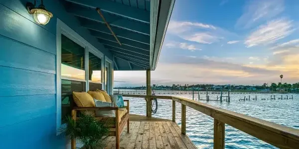 Rockport coastal condo sails to top of 2023's most hospitable Texas Airbnb list - Vimarsana News