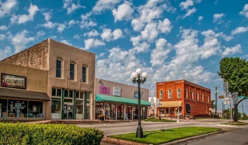 Small-town charm permeates lakeside Rockwall, just 30 minutes east of Dallas