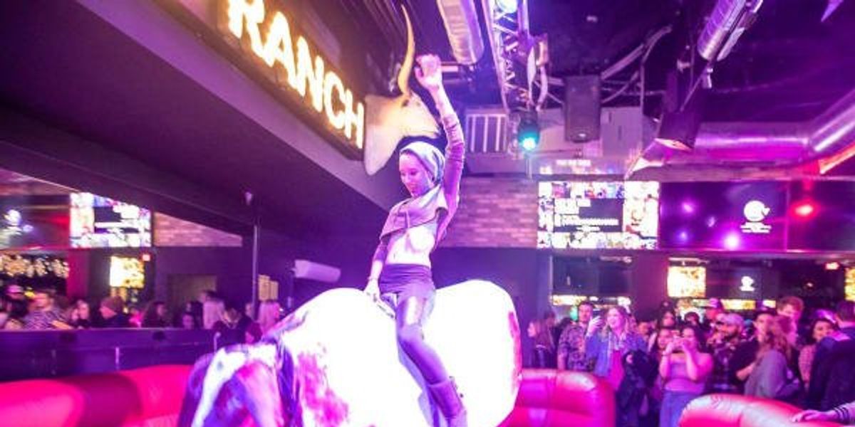 Mechanical bull is headed to Dallas' Deep Ellum at new Rodeo country ...