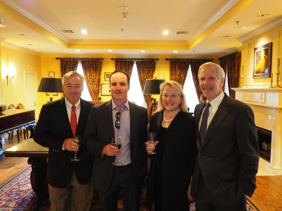 Roger Muller, Mike McDonald, Betsy Rayle, Burt Rayle, Emmylou Harris performance