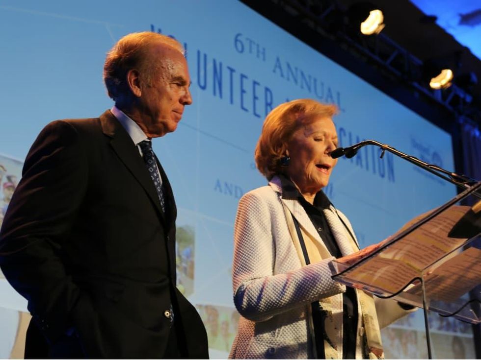 Roger Staubach, Ruth Sharp Altshuler