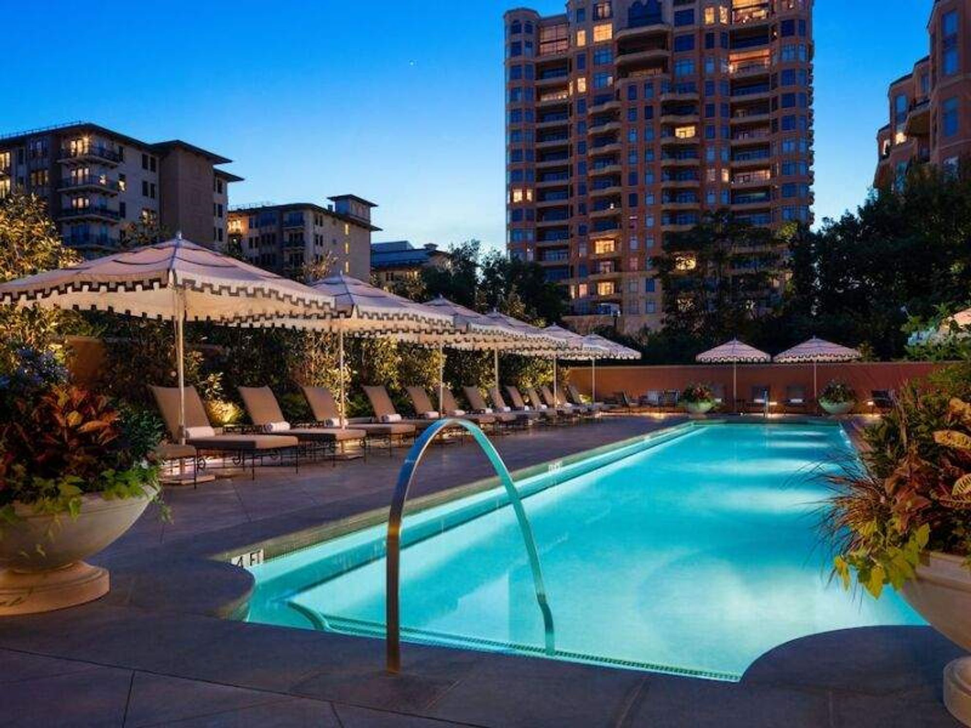 Rooftop pool at Rosewood Mansion on Turtle Creek in Dallas