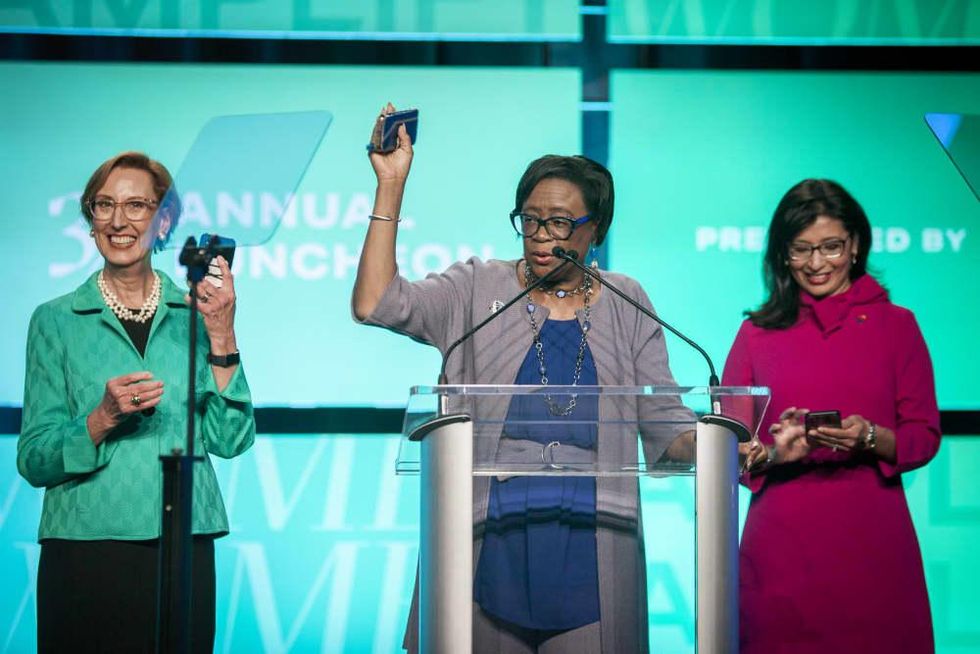 Roslyn Dawson Thompson, Cynt Marshall, Laura Nieto