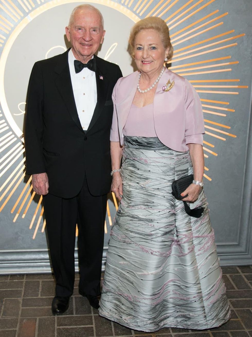 Ross Perot, Margaret Perot