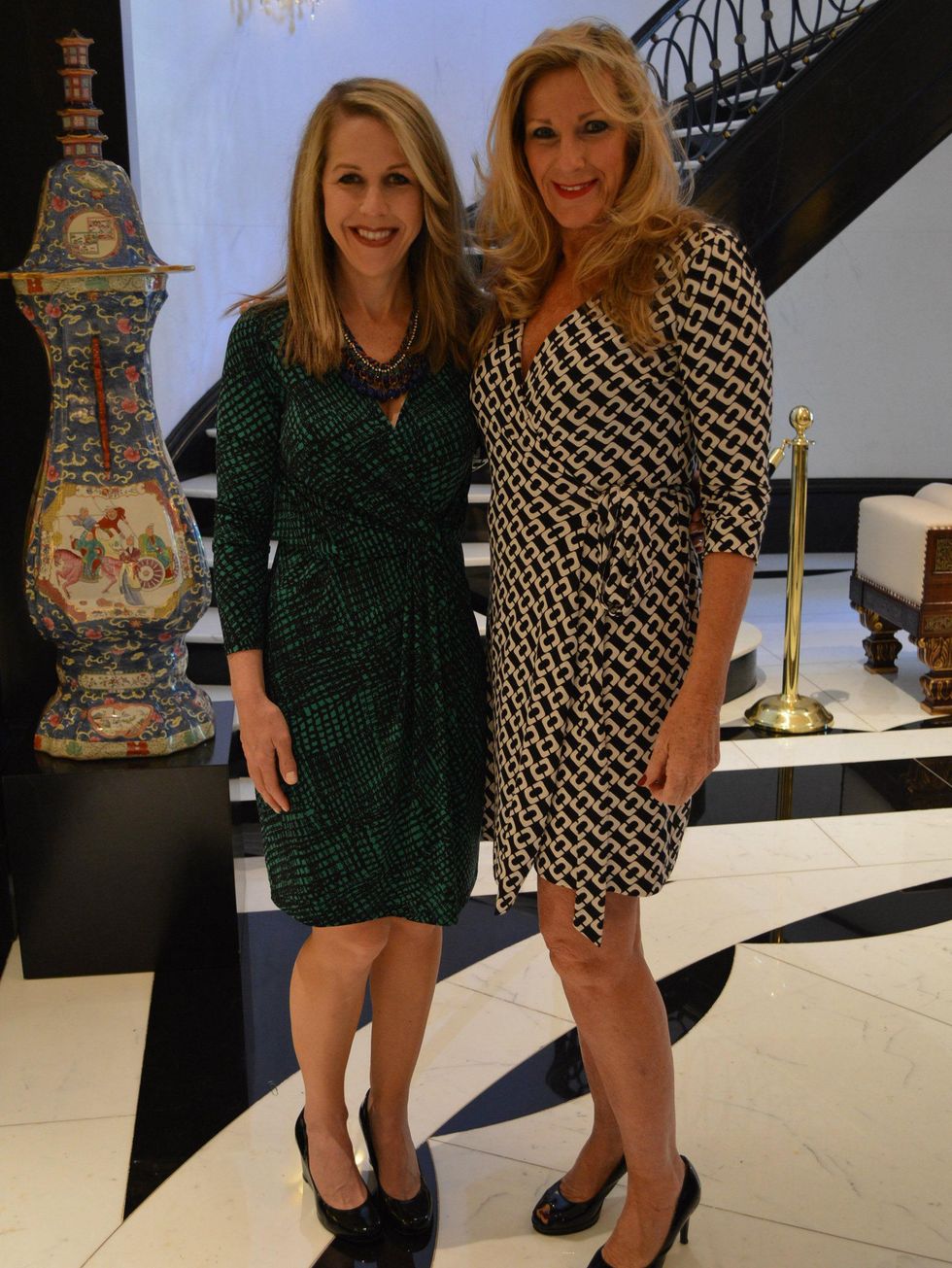 Sabra Ewing, Karen Luter