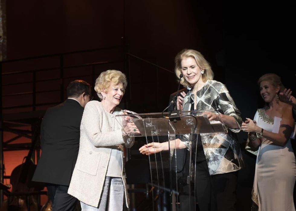 Sally Hoglund, Sally Harris