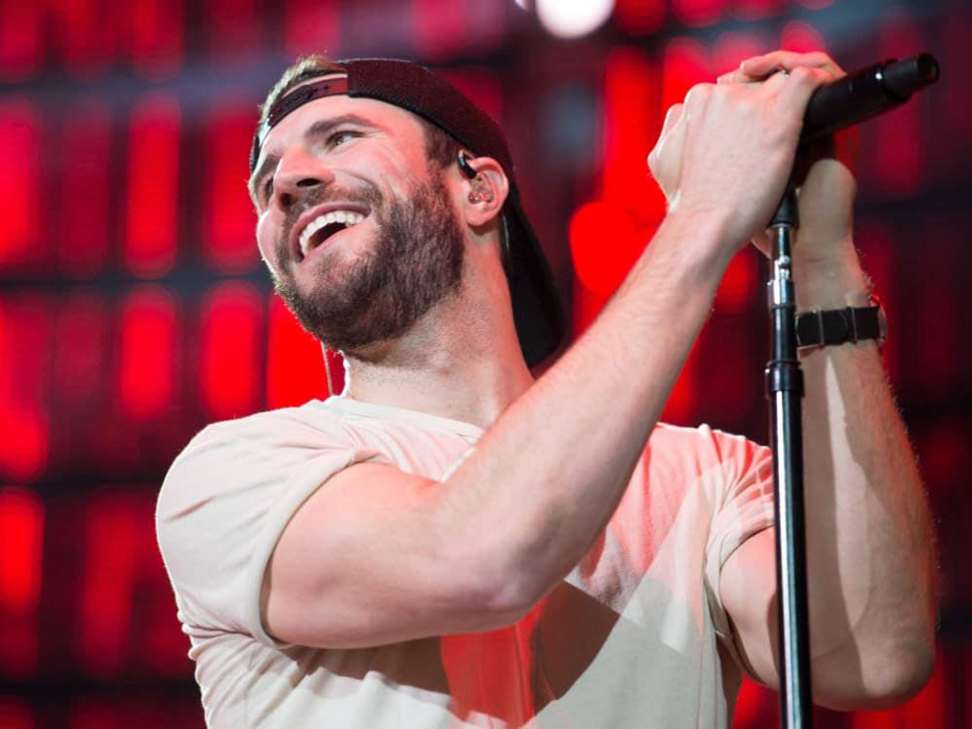 Sam Hunt Actor Country star Sam Hunt brings 'Outskirts' tour to the city with stop in ...
