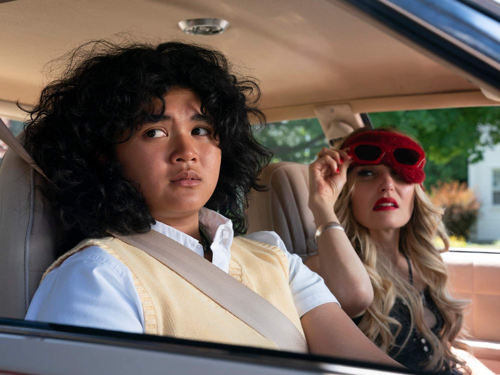 Sam Morelos and Chloe Fineman in Summer of 69