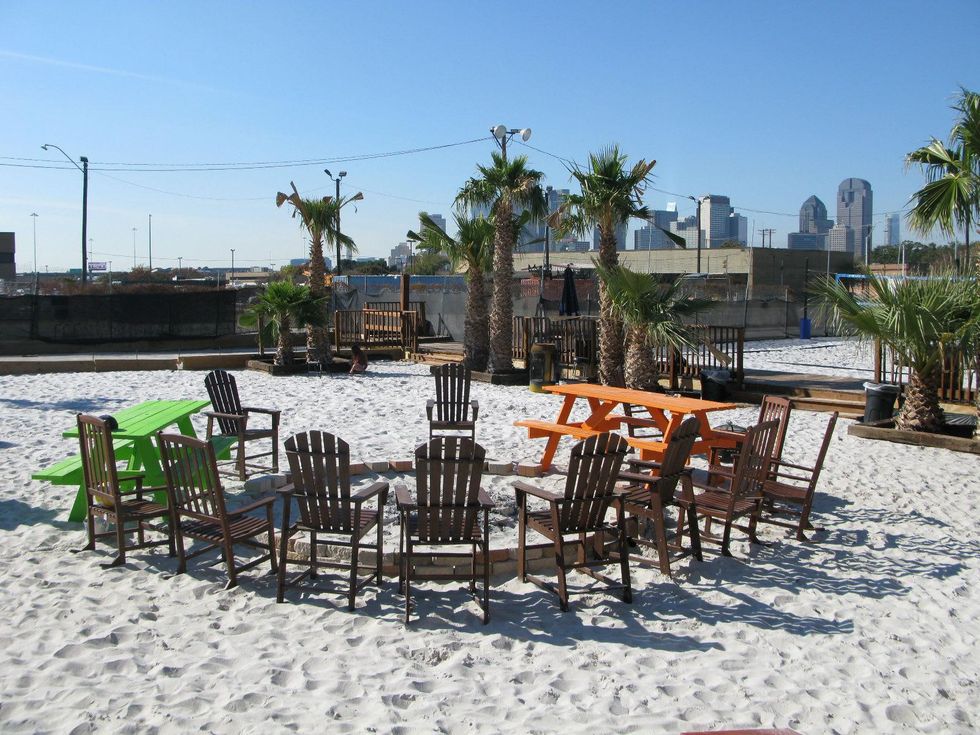 Sandbar Cantina, Exposition Park